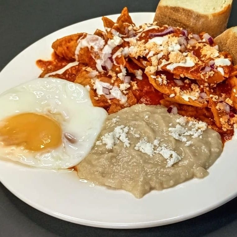 Chilaquiles con Huevo