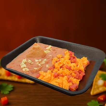 Huevo Revuelto con Jamón y Frijoles