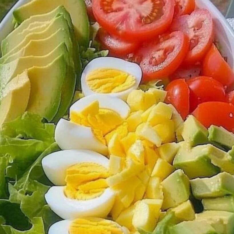 Ensalada de huevo cocido