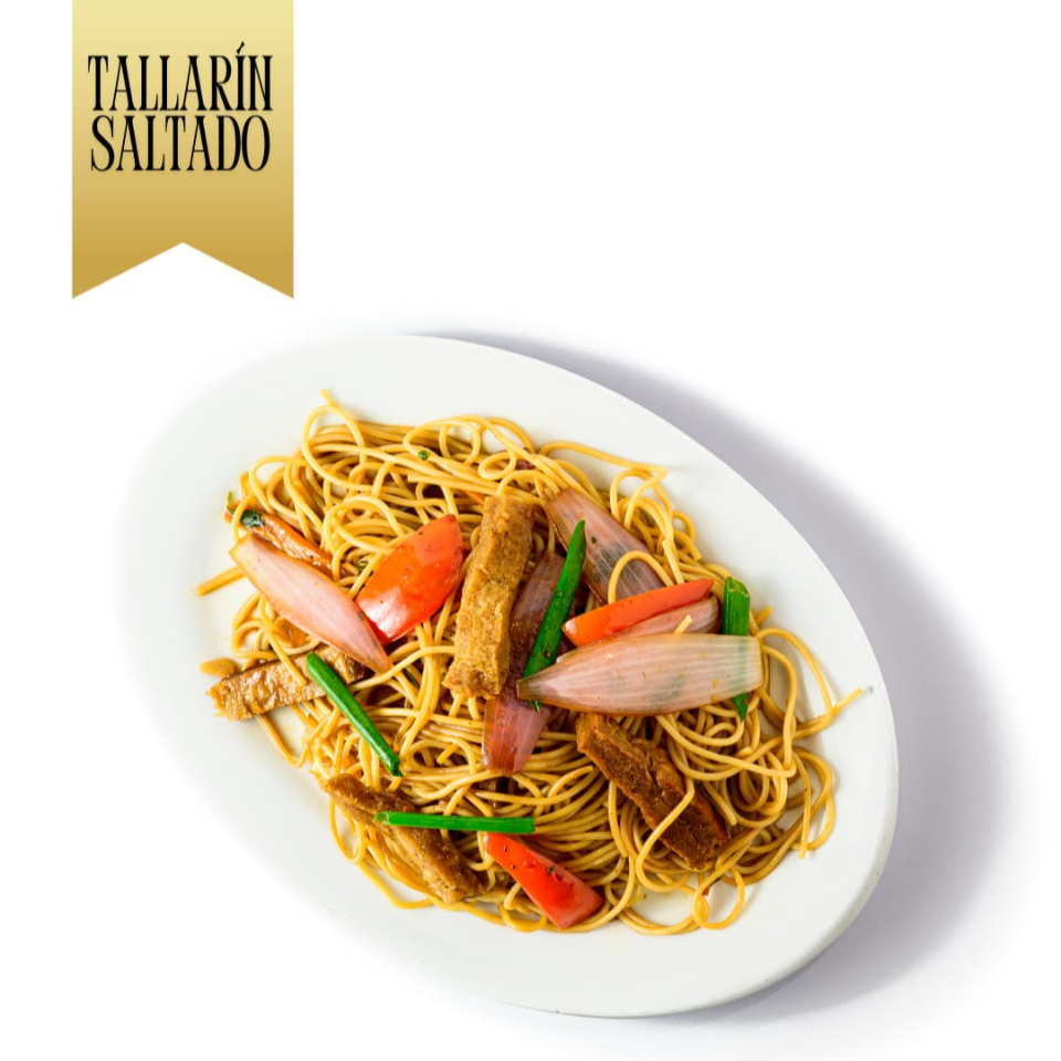 Tallarín Saltado