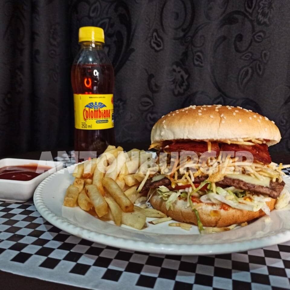 Combo Hamburguesa Especial.