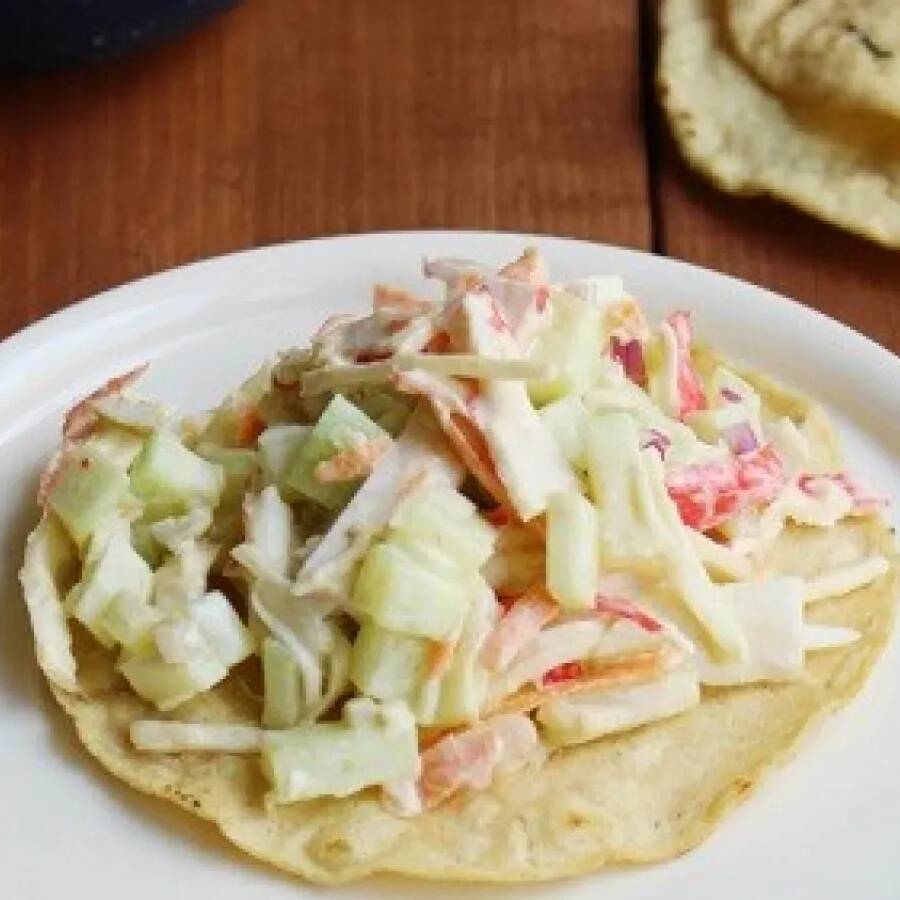 Tostada de Ensalada de Surimi
