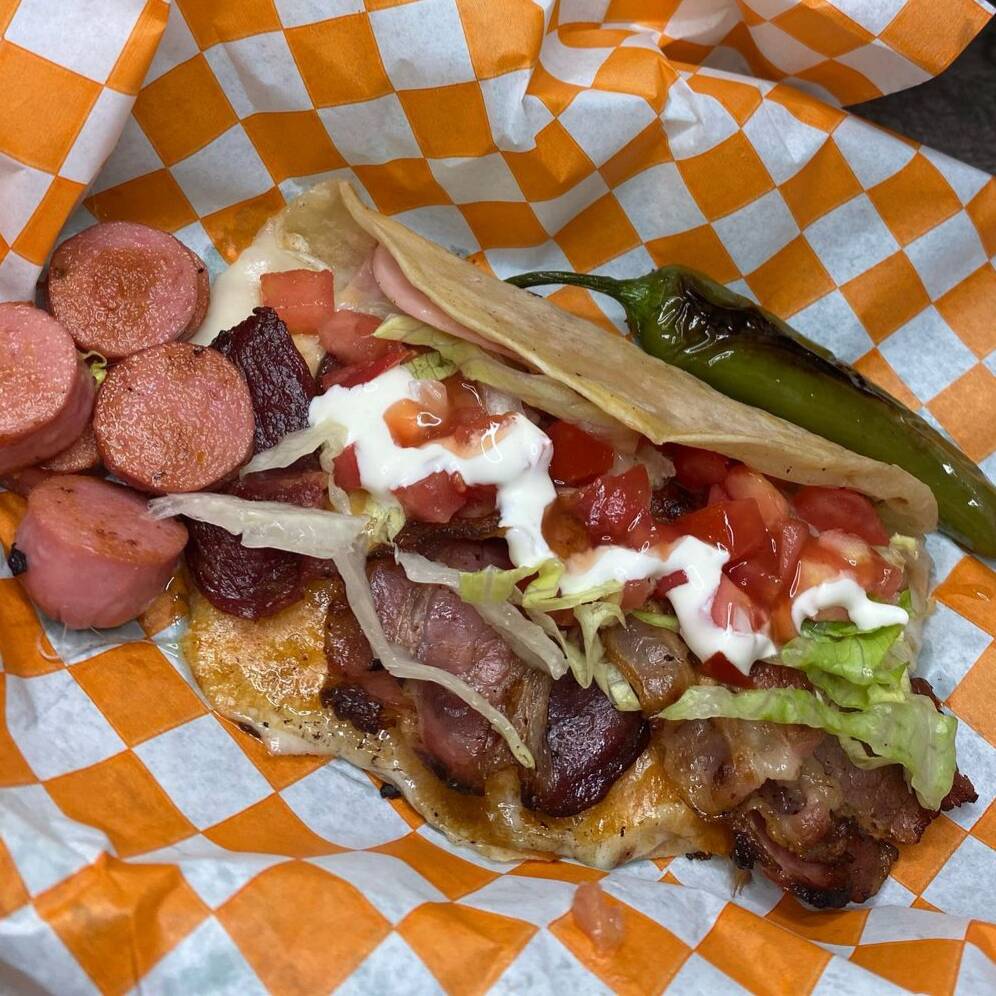 Quesadilla De Tocino