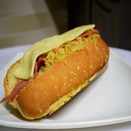 2 MITY SUIZOS + 2 Gaseosas