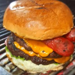 HAMBURGUESA EMBARAZADA