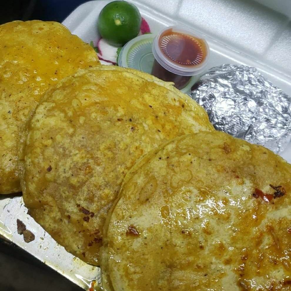 2 quesadillas de maiz combinada