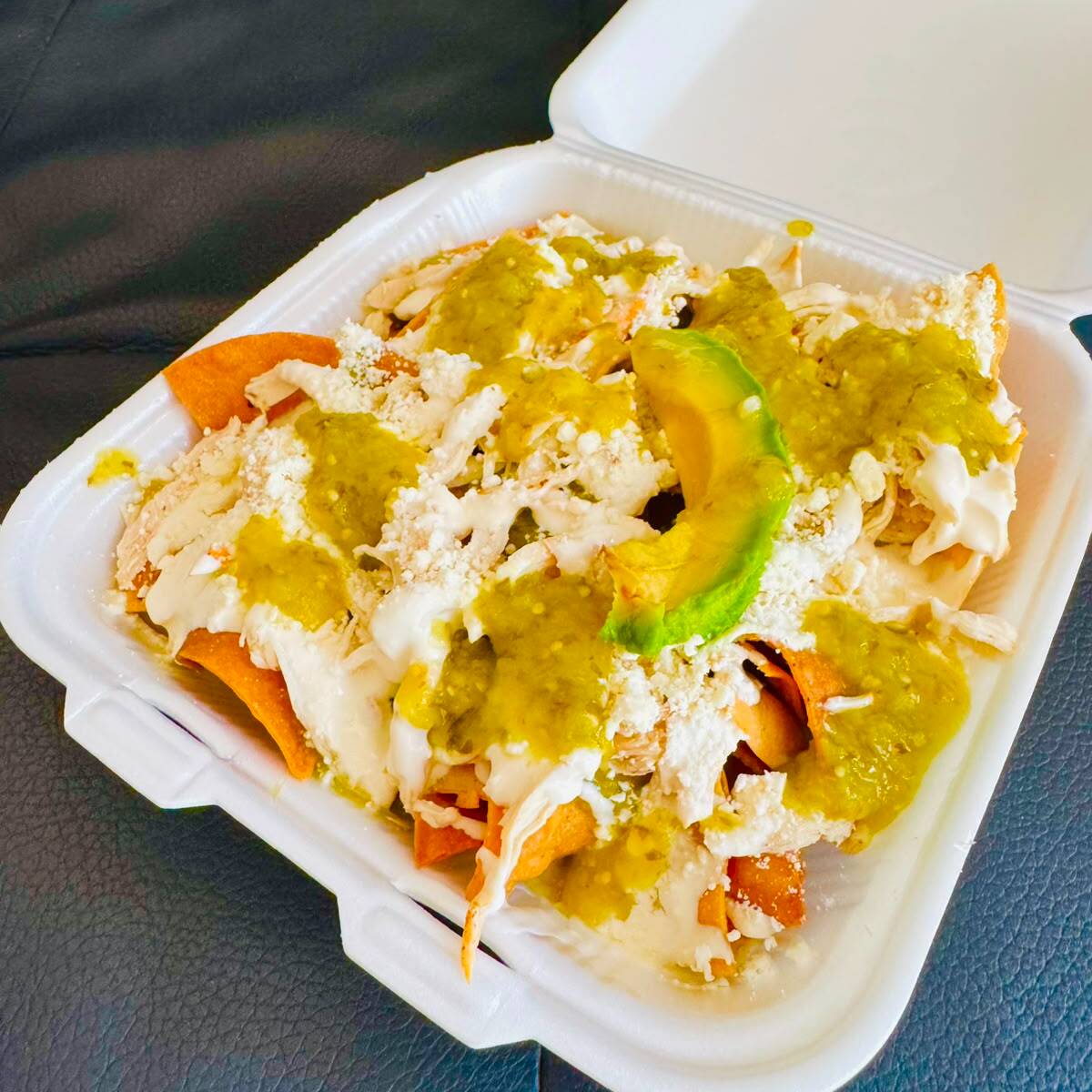 Chilaquiles Verdes con Pollo Individual