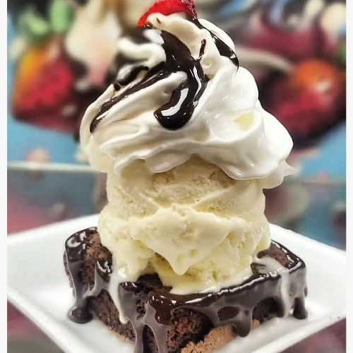 Brownie con Helado