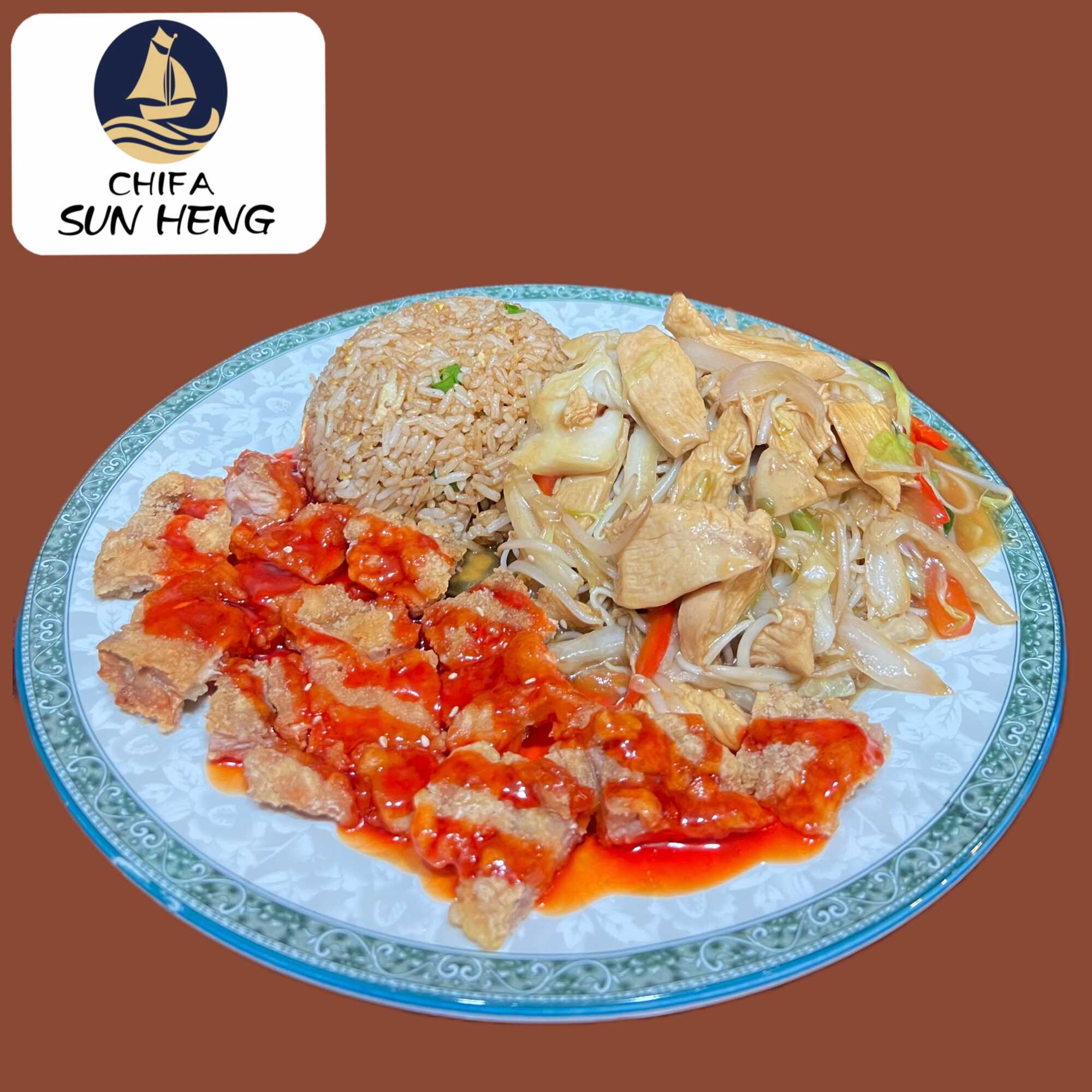 Tallarín con Pollo con Tipackay y Chaufa
