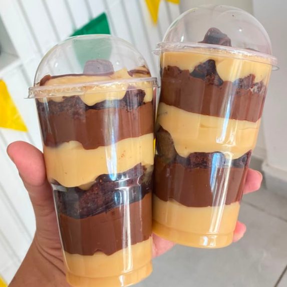 ( 1 unidade ) Brigadeiro de ninho + nutella + pedaços de brownie