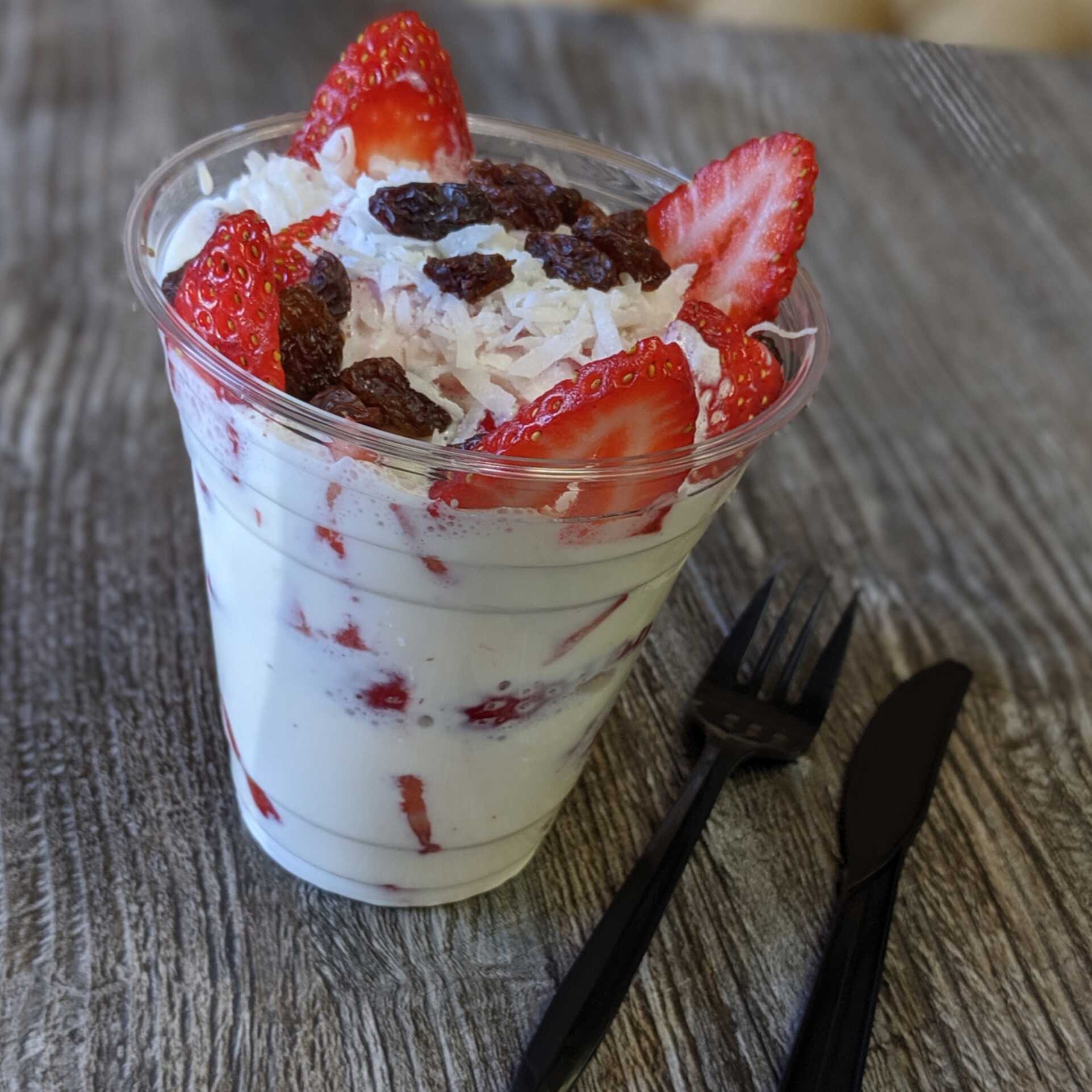 2 Fresas con Crema 12 Oz