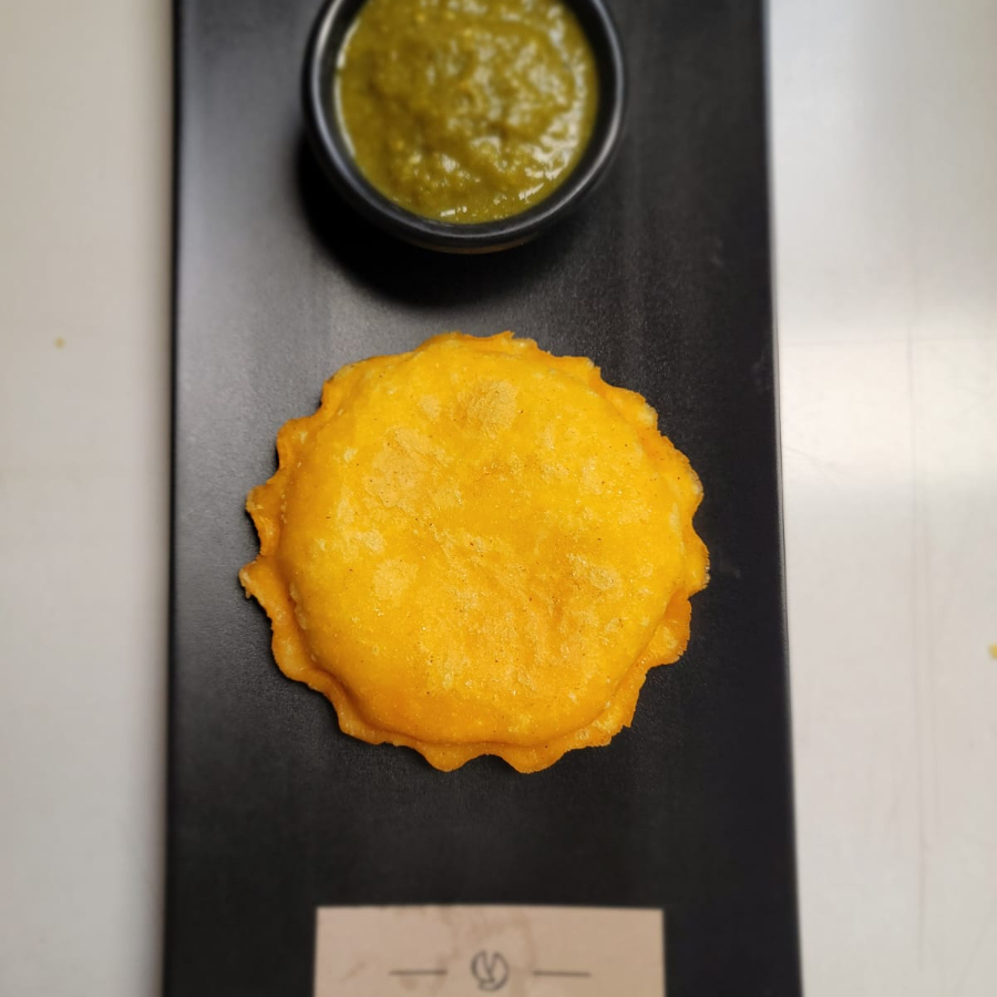 Pastel Frito de Carne Colombiano