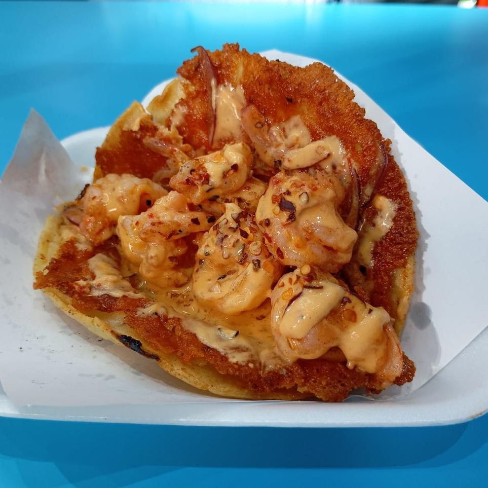 Quesataco de Camarón Enchilado