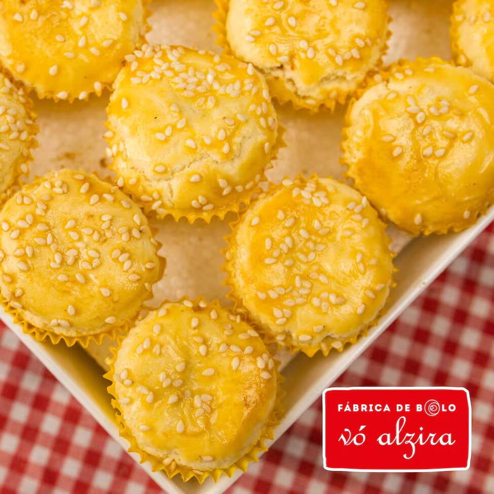 Assado e congelado, basta levar ao forno. Contém 12 unidades. Imagem meramente ilustrativa. Serve 3 Pessoas.