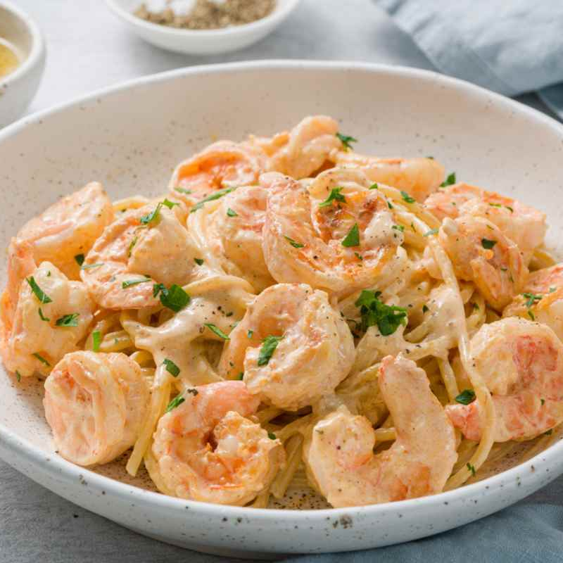 Pasta Alfredo con Camarones