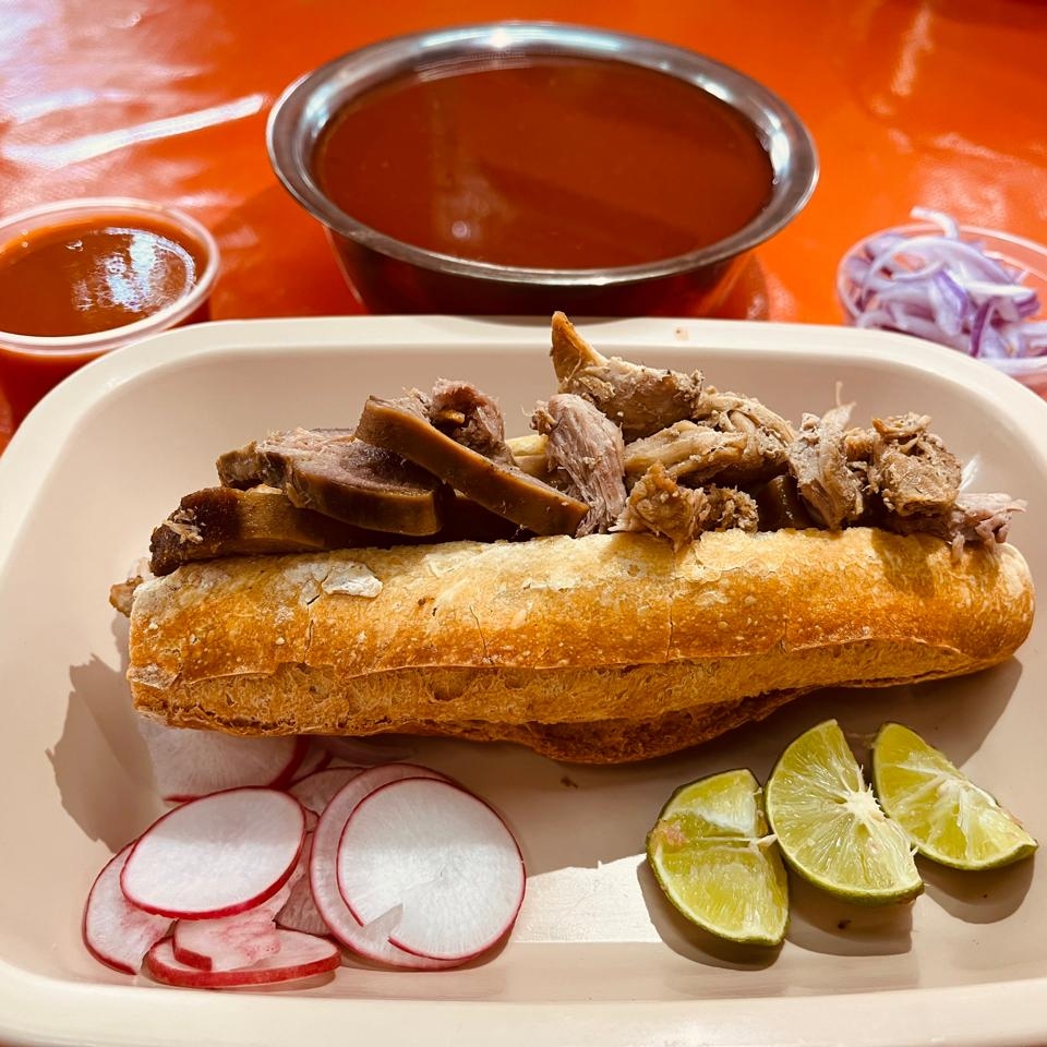 Torta de Carne y Lengua