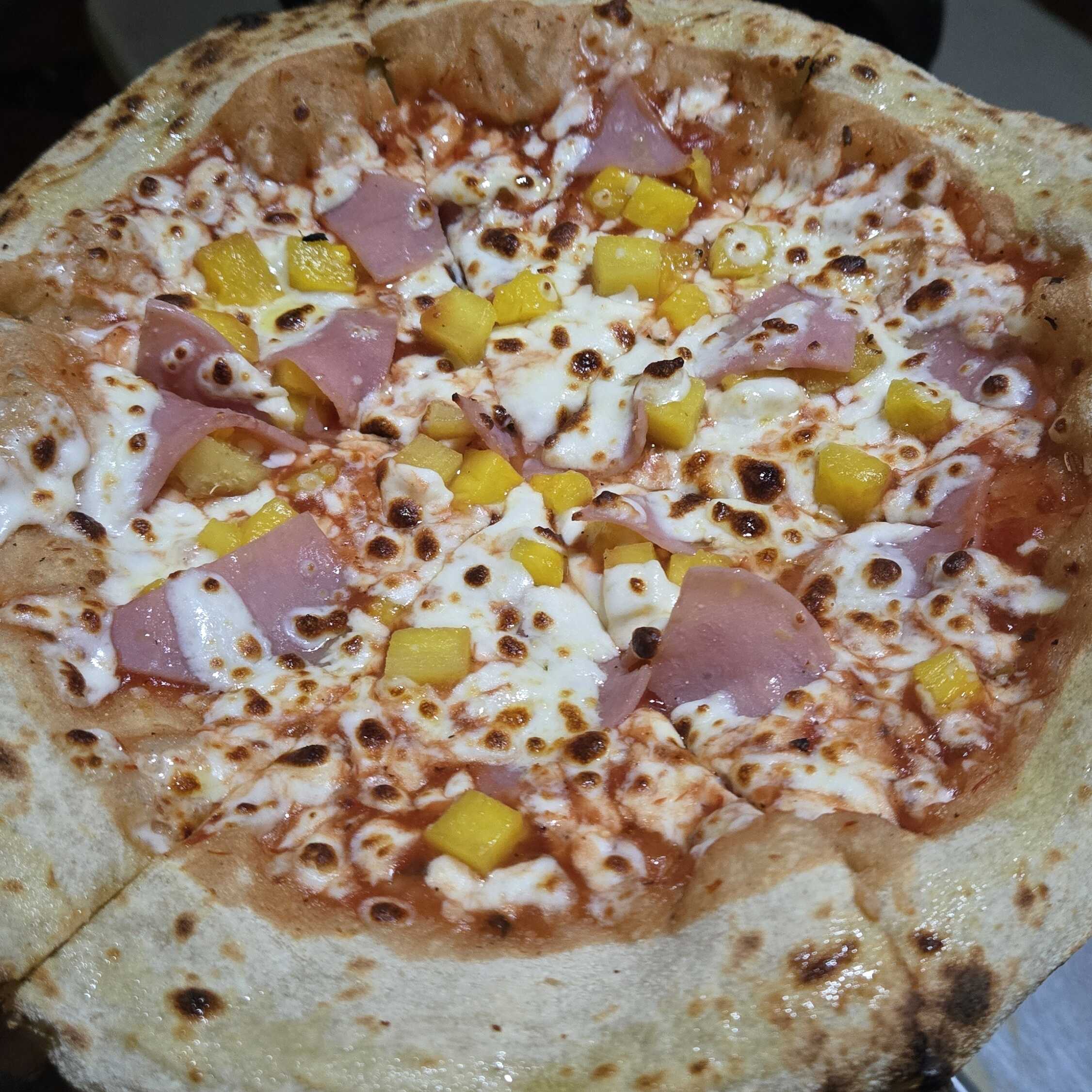 PIZZA HAWAIANA