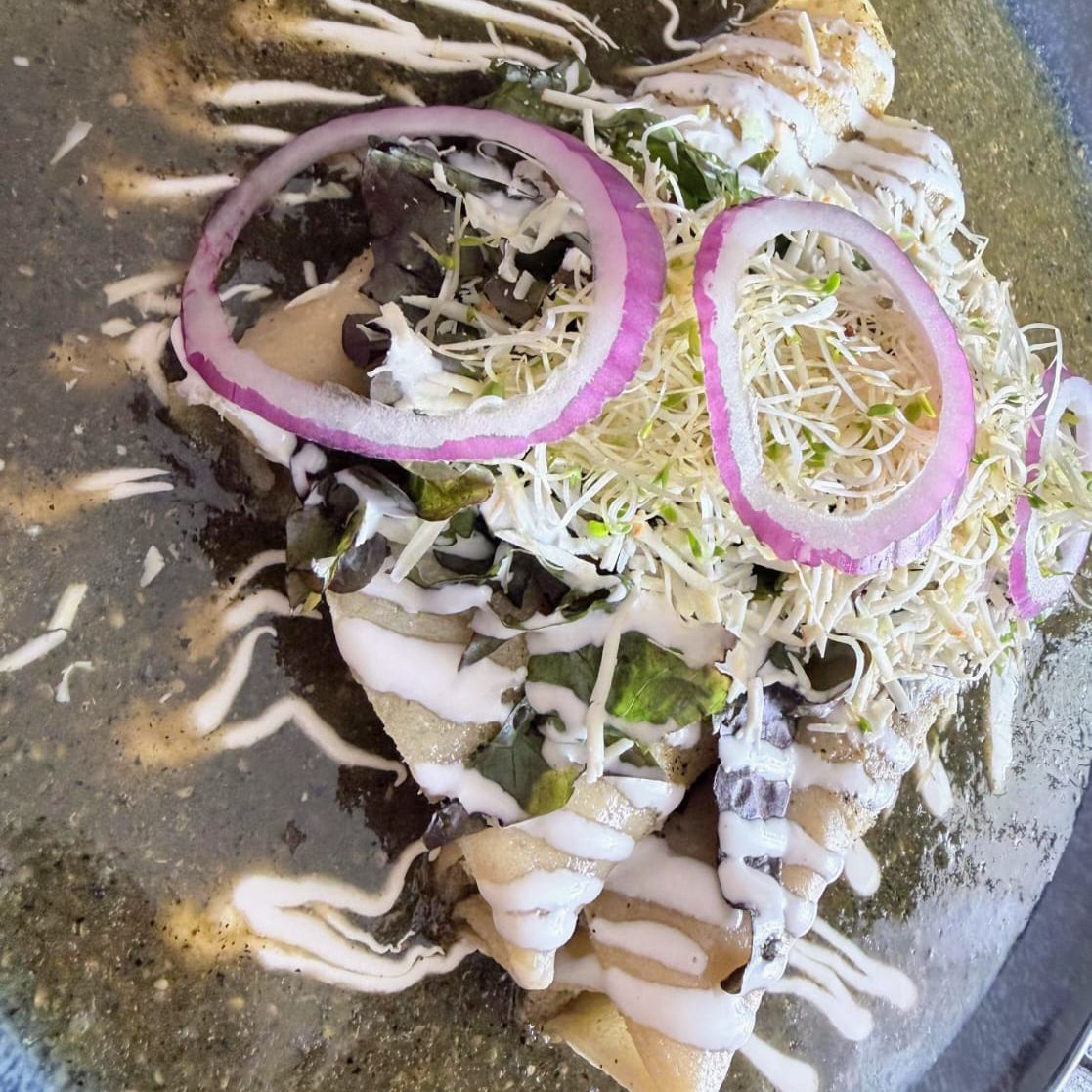Enchiladas Verdes o Rojas