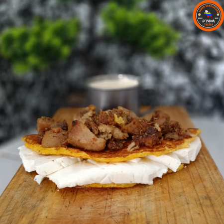 Cachapa con Queso Fresco y Cochito.