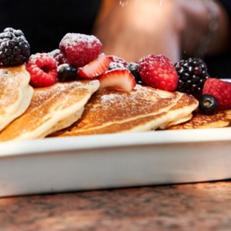 Pancakes & Berries