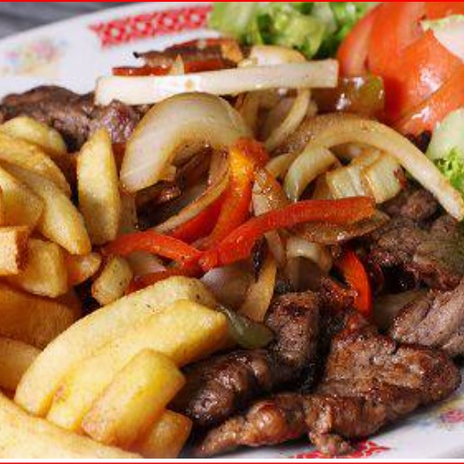 Bistec Empanizado Con Papas Y Ensaladas