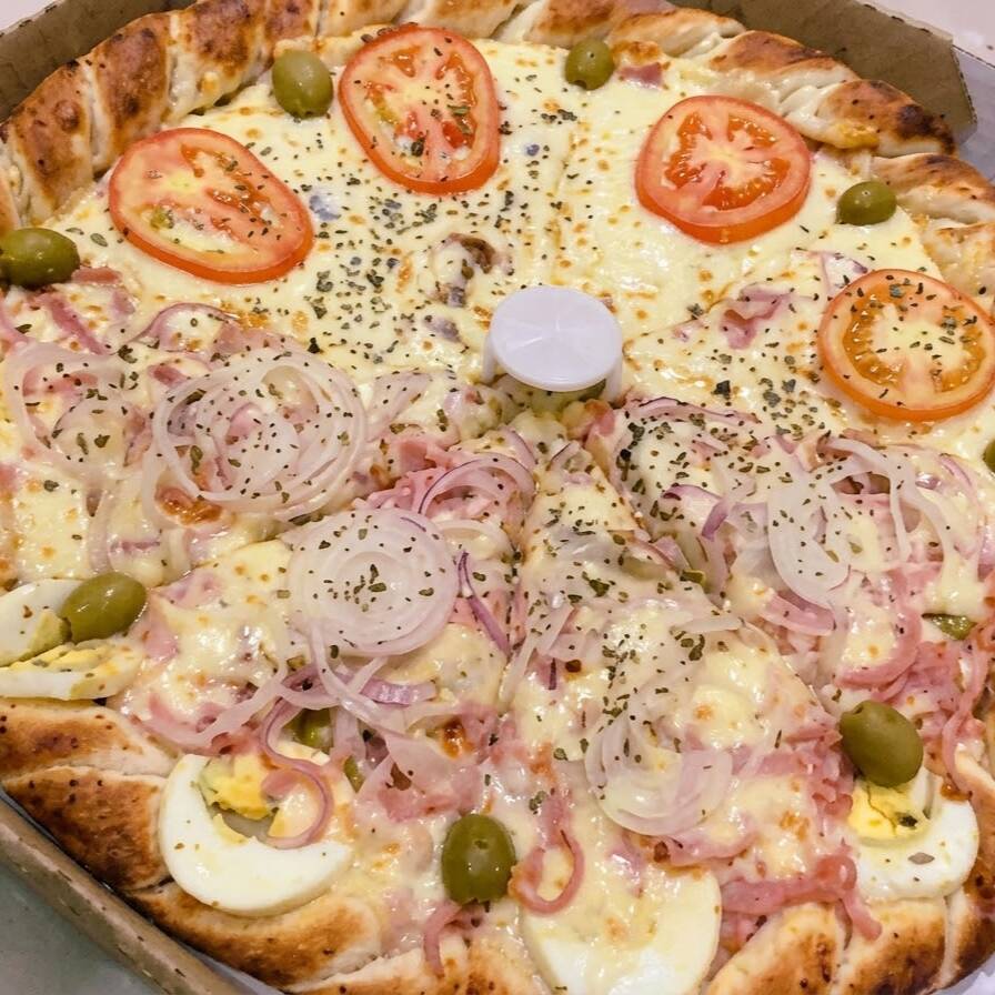 Pizza - 1/2 Portuguesa + 1/2 Mussarela