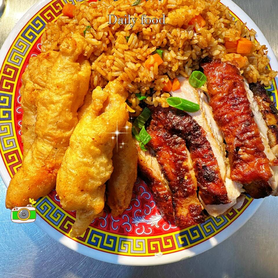 Plato grande 1 guiso a elegir con rollo