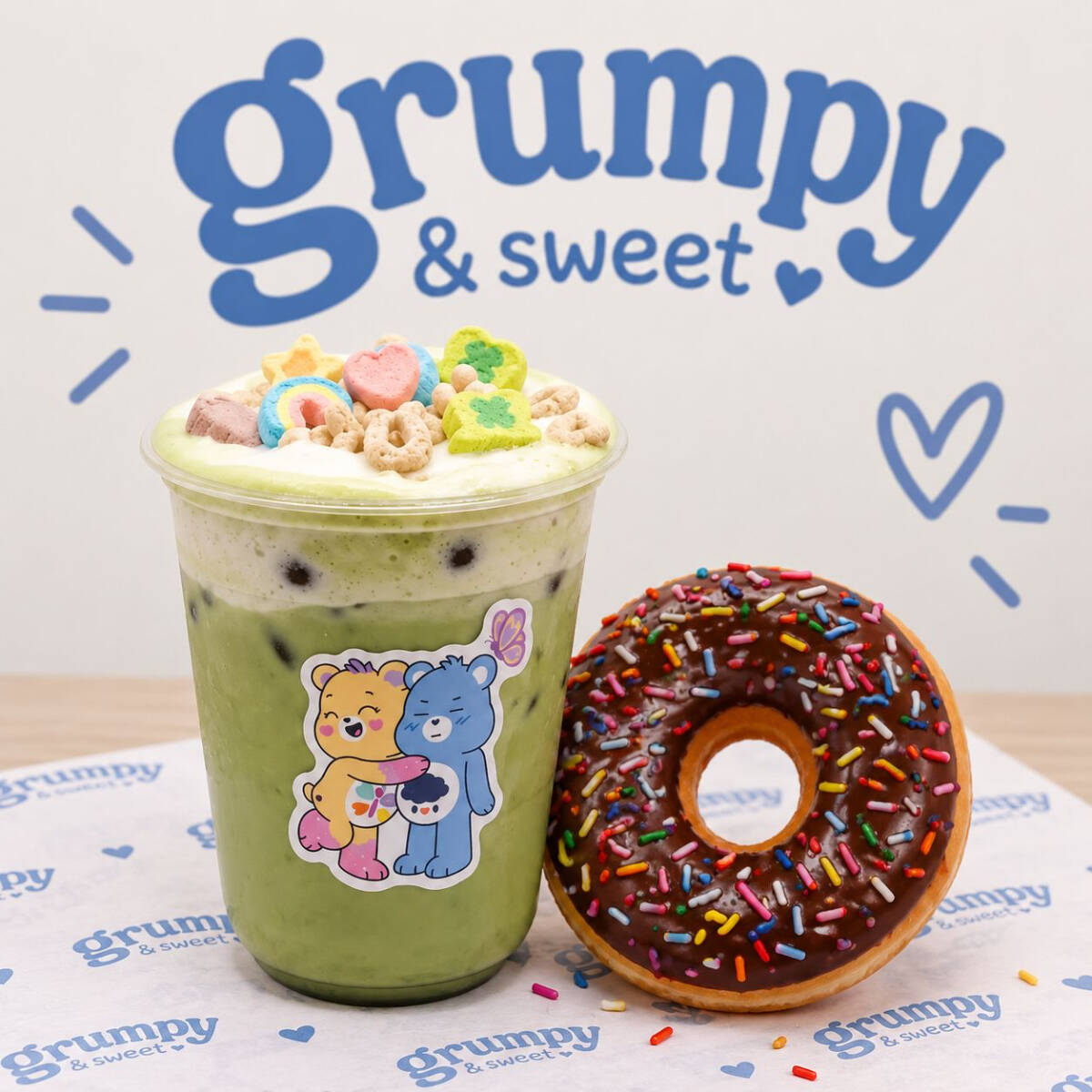 Matcha Lucky Con Dona De Chocolate