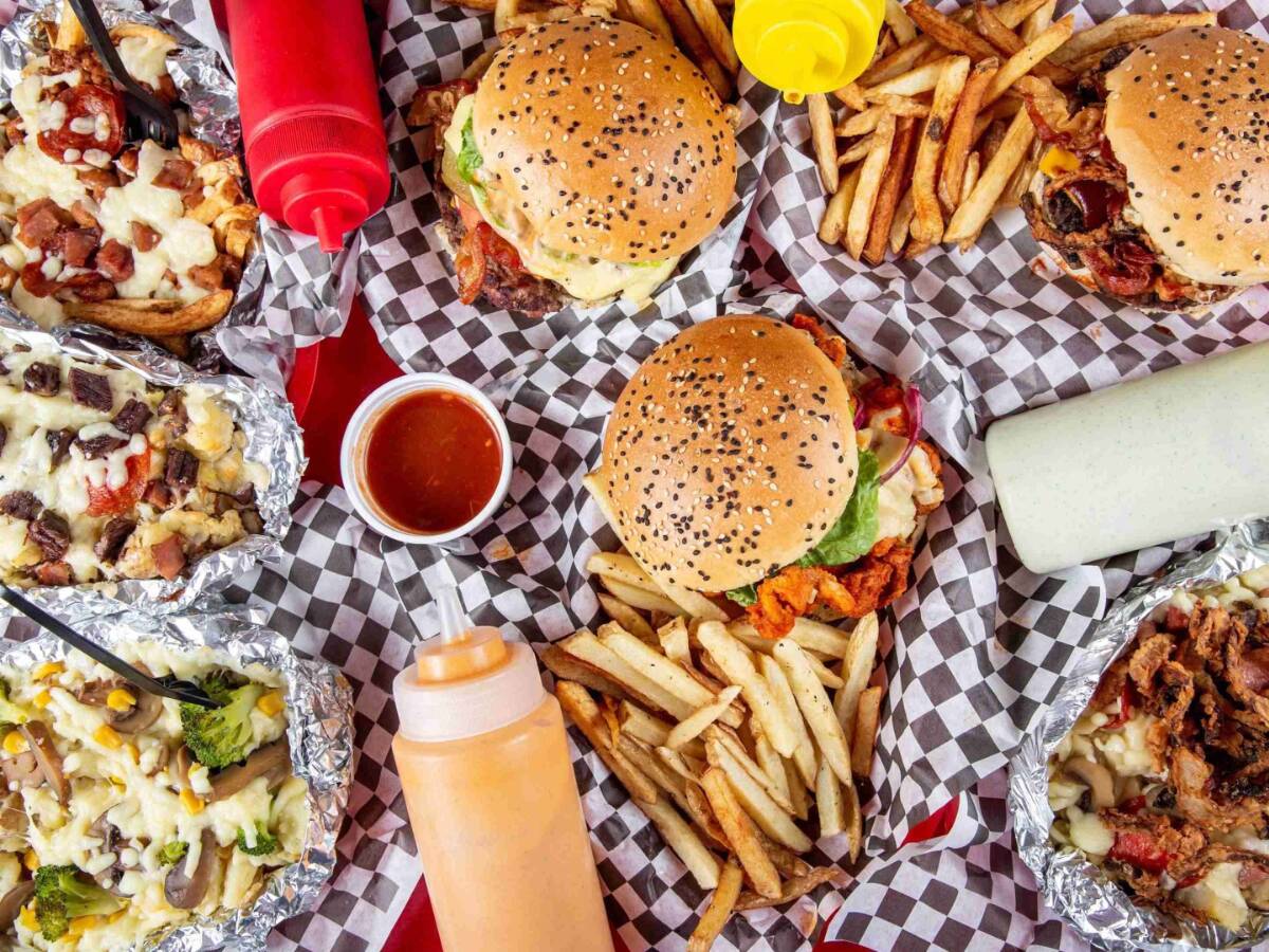 HAMBURGUESAS LA JEFA DEL CANTON