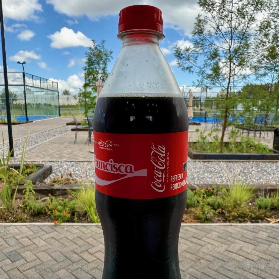 COCA-COLA