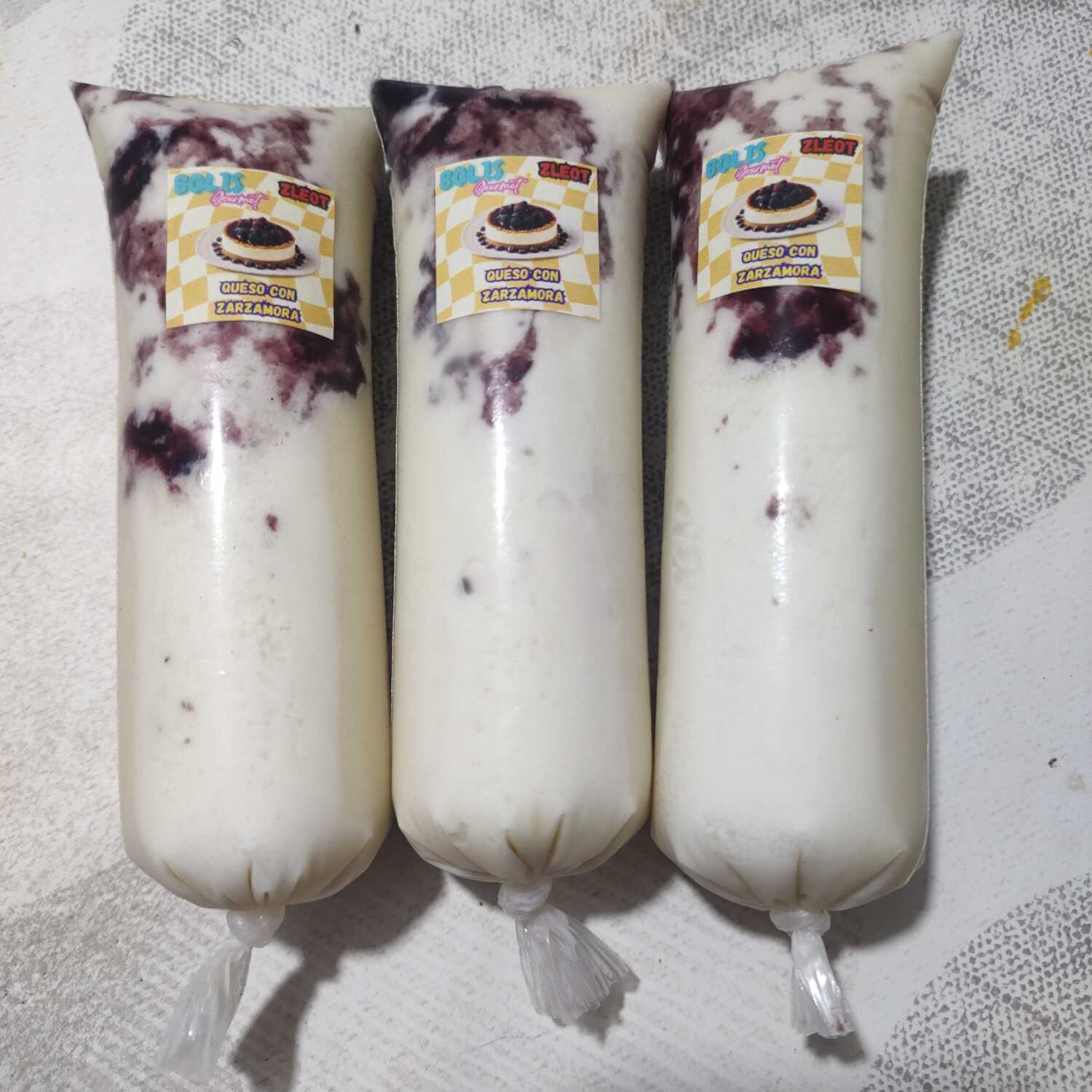 Boli Gourmet de Zarzamora con Queso