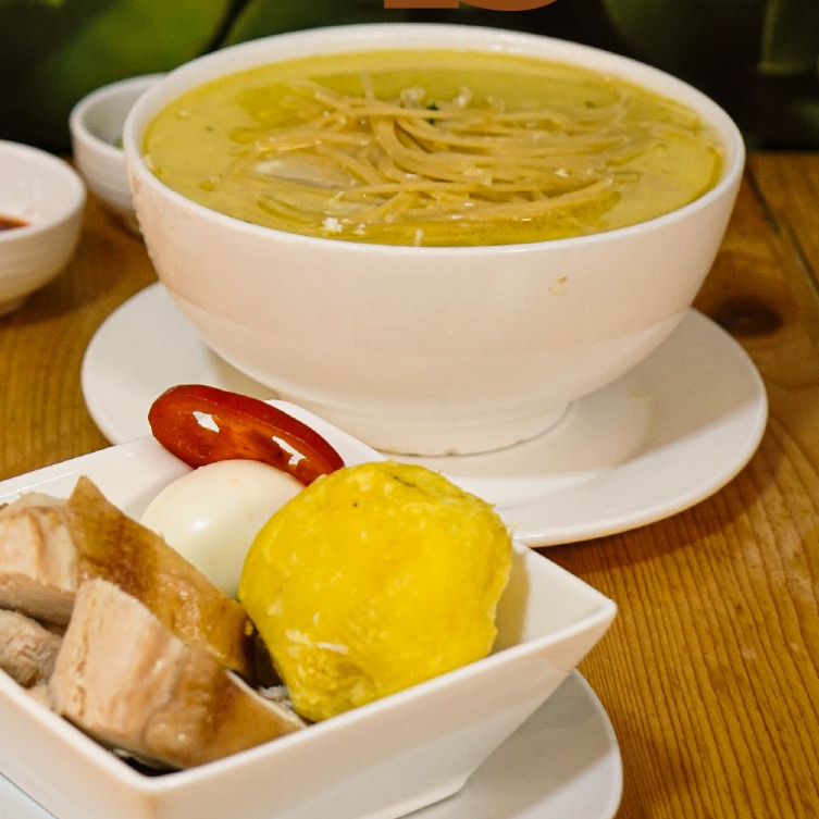 Caldo de Gallina