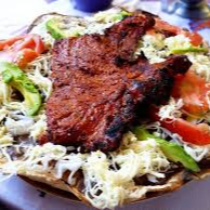 Tlayuda de Falda de Costilla