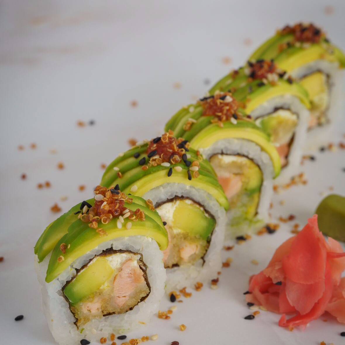 SALMON ROLL