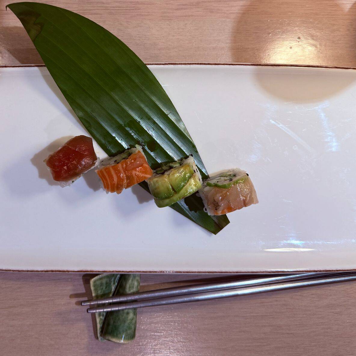 RAINBOW MAKI
