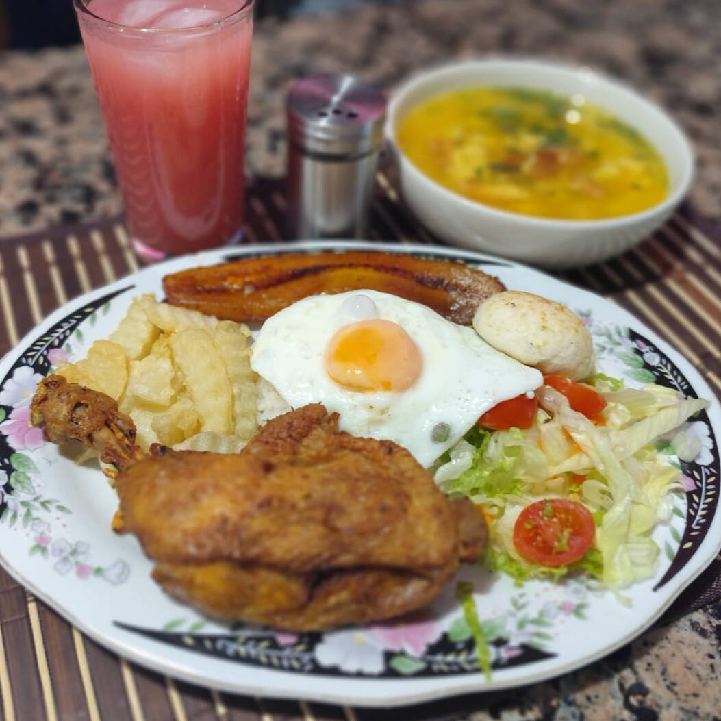 Almuerzo Pernil Frito