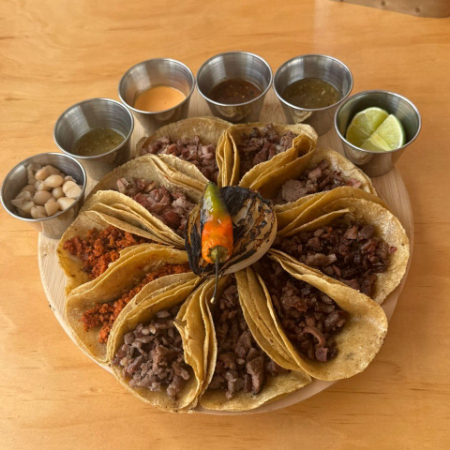 TACOS DE ARRACHERA AL CARBON