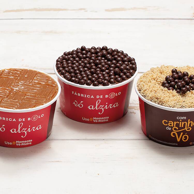 É isso mesmo a Vó Alzira e a 99food juntos nessa promoçao. Nessa compra a loja vai te enviar 3 bolos de pote. Nessa promoção os sabores ficam por escolha da loja.