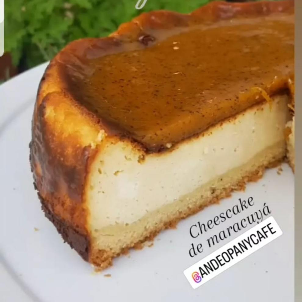 Rebanada de Cheescake de Maracuyá