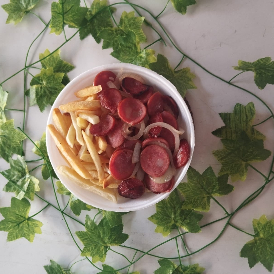 NOSSA REFEIÇÃO INCLUI ARROZ BRANCO FRESQUINHO, FEIJÃO PRETO BEM TEMPERADO, LINGUIÇA CALABRESA E FRITAS GRATIS, PEÇA LOGO A SUA REFEIÇÃO!