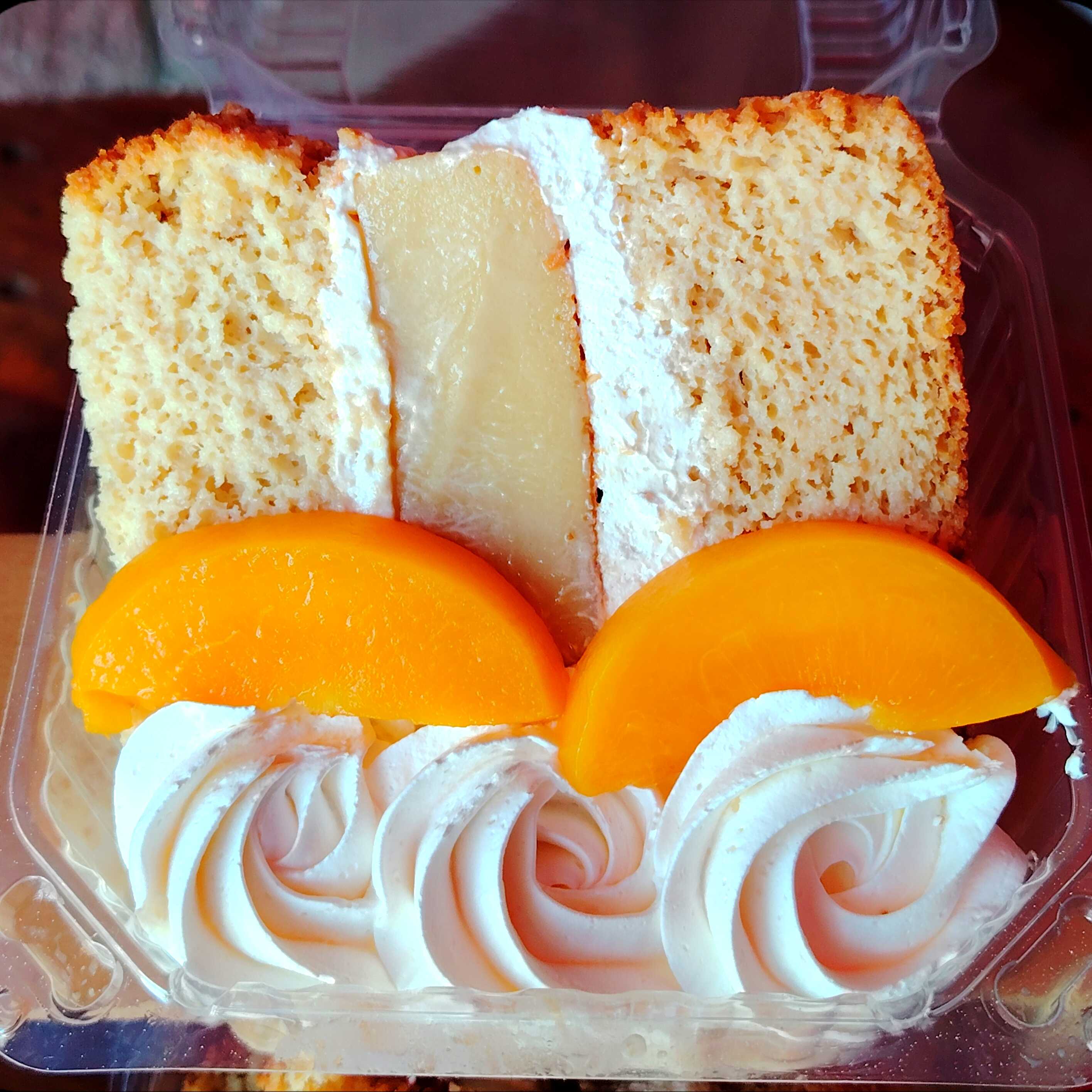 Rebanada de pastel beso de angel