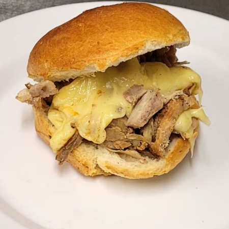 CEMITA ARABE CON QUESO