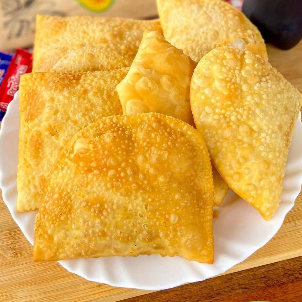 Pastel de Queijo fritinho na hora!