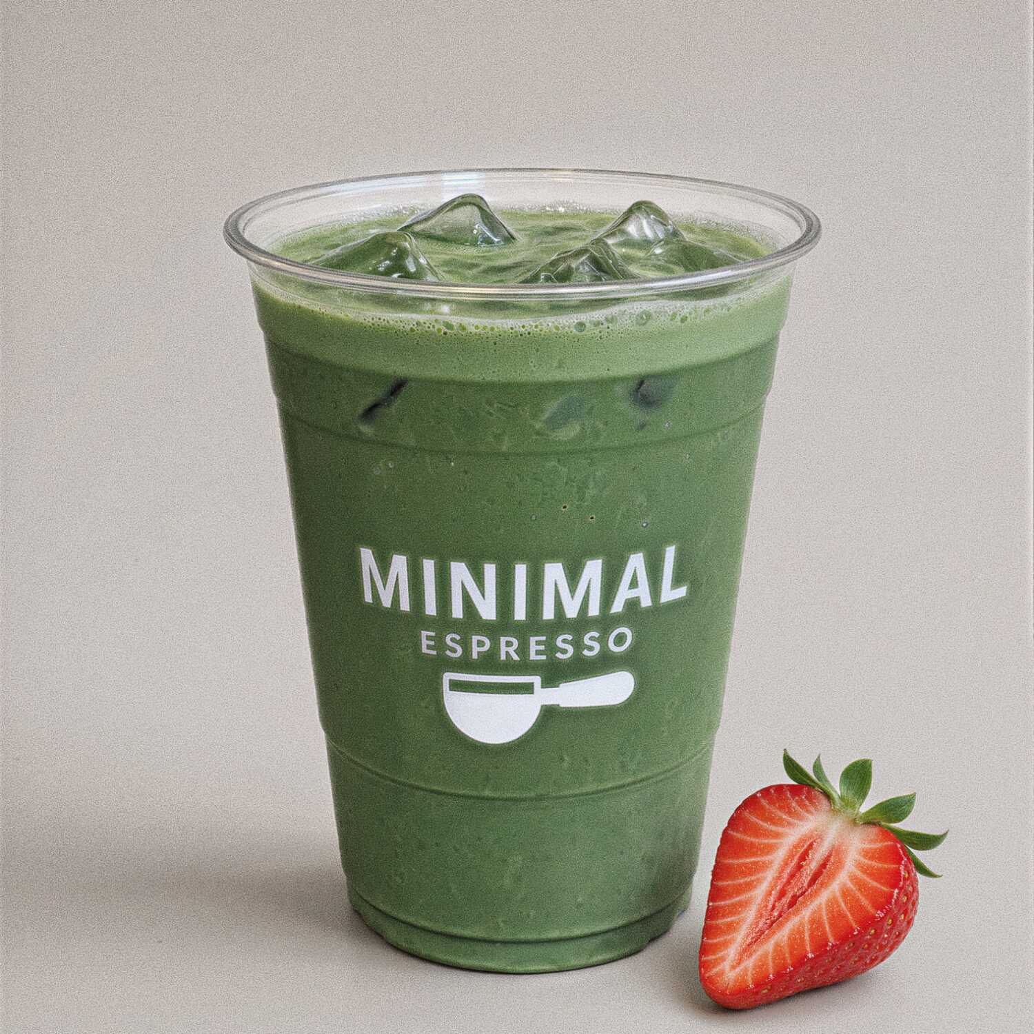 Matcha Latte Frío Fresa 16 Oz
