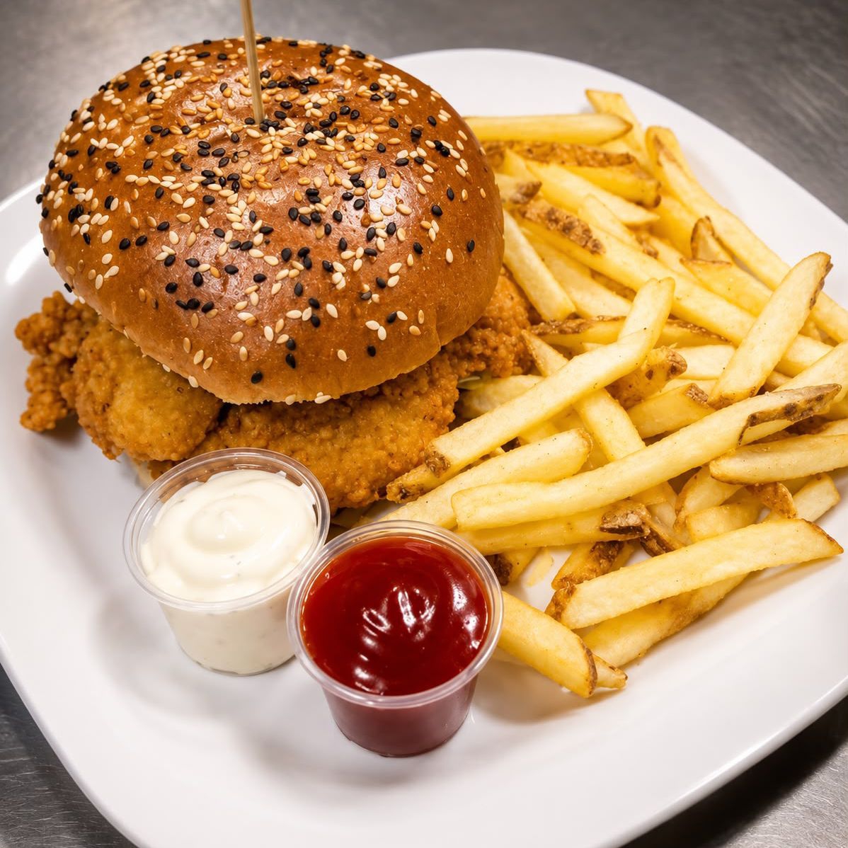 Hamburguesa Tender Buffalo, BBQ o Mango Habanero