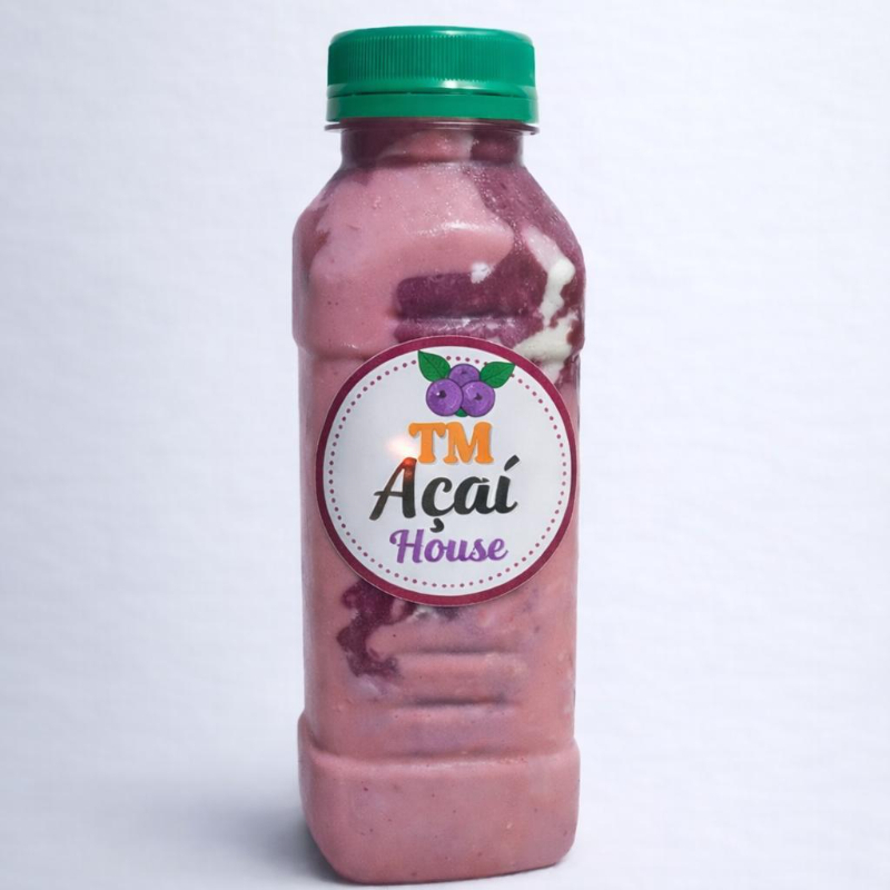 Açaí cremoso e bem geladinho, batido com banana,leite e leite condensado, trazendo um sabor suave e irresistível.