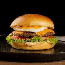 (PÃO, HAMBÚRGUER, OVO, TOMATE, ALFACE E MAIONESE