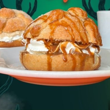 Pan de Muerto Relleno