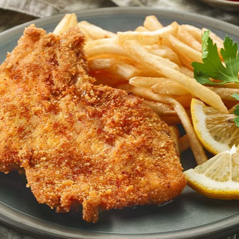 MILANESA DE RES CON PAPAS FRITAS