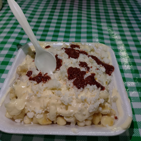 Elote con Crema y Queso